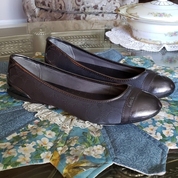 Coach flats - Picture 1 of 2